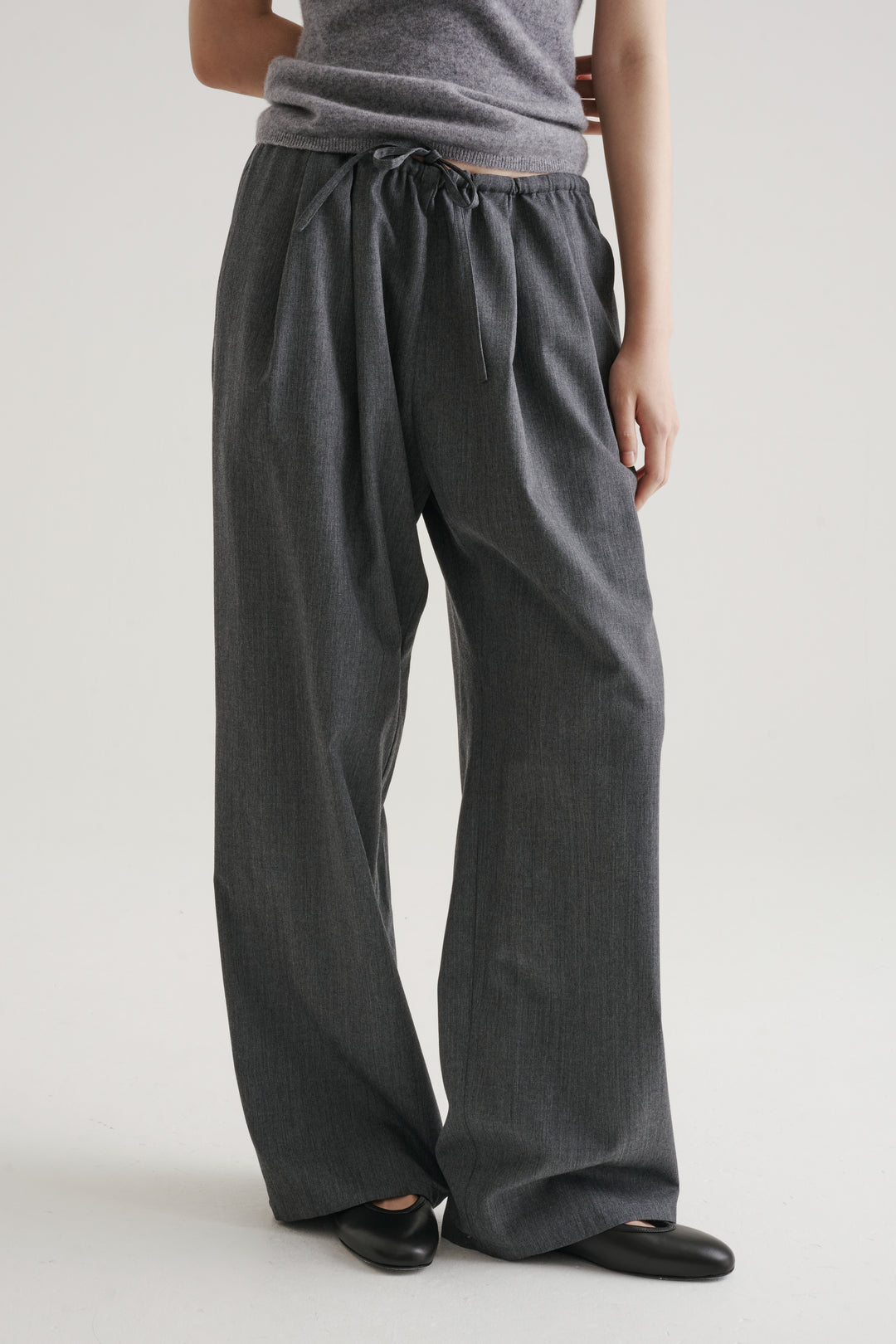 Wool Twill Drawcord Pants / Black