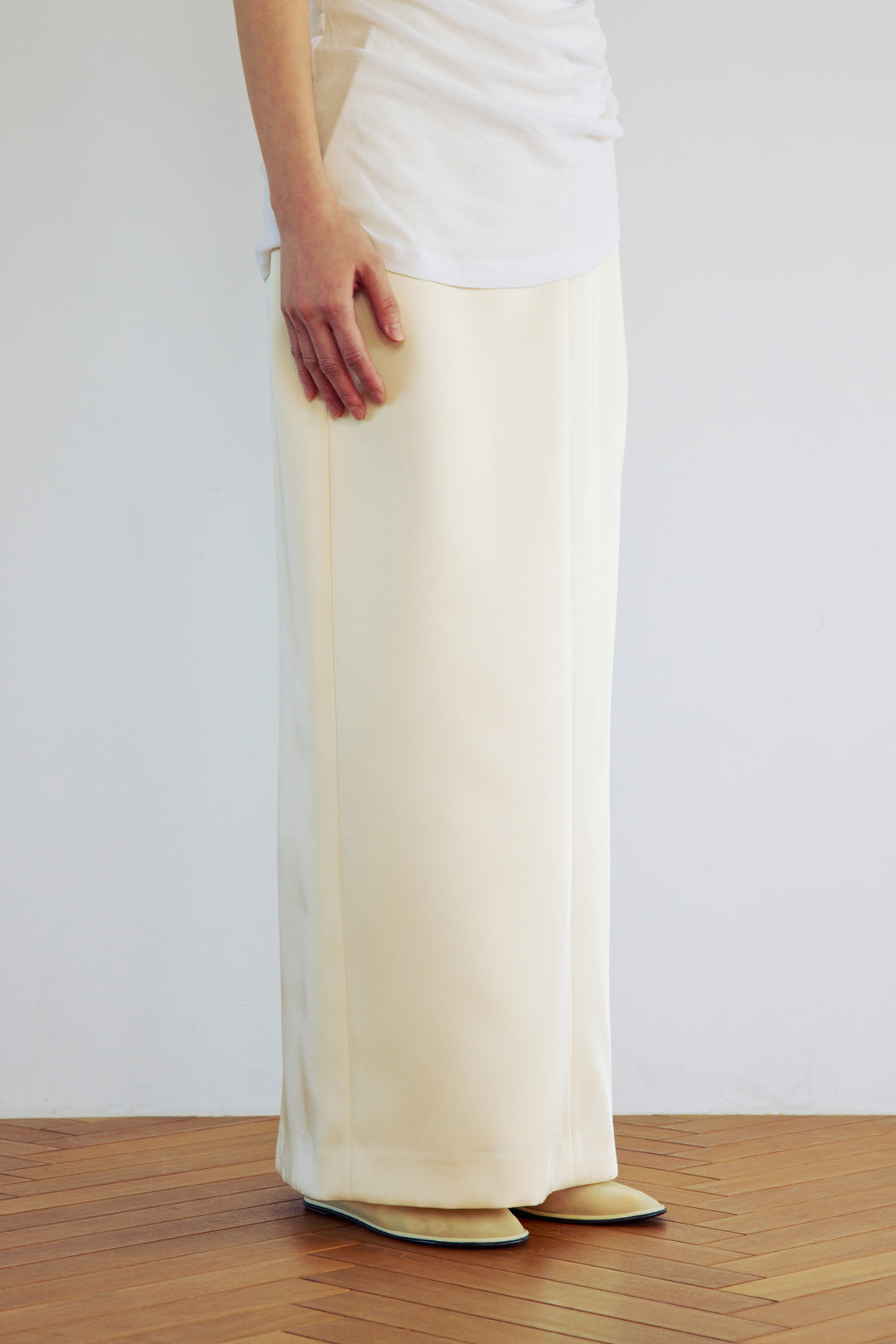 Double Satin Long Skirt / Brown