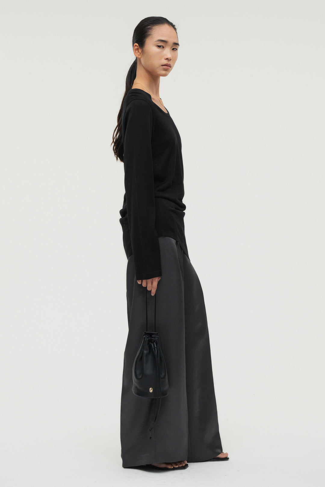 Silk Drape Knit / Black