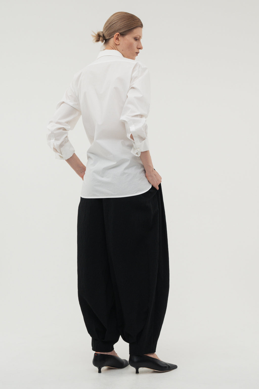 Balloon Tuck Easy Pants / White