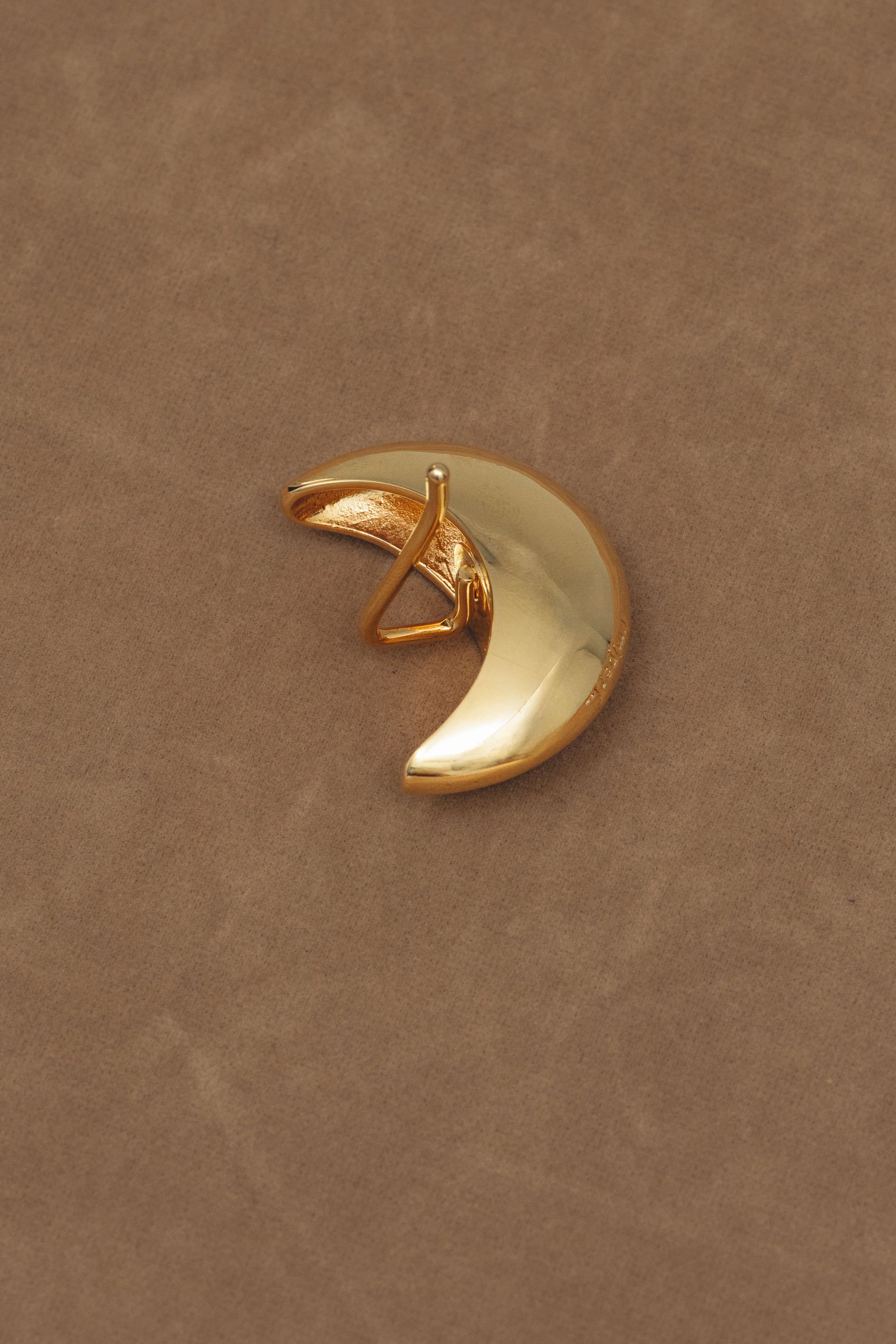 Crescent-HOOK(Gold) – (im)perf.