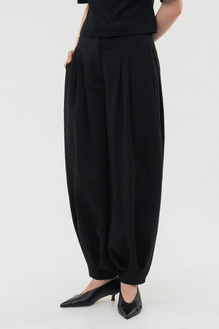 Balloon Tuck Easy Pants / Black
