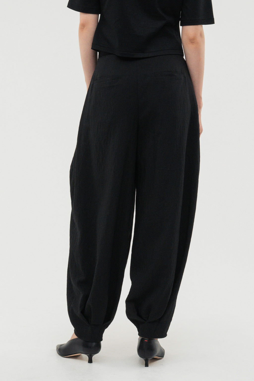 Balloon Tuck Easy Pants / Black