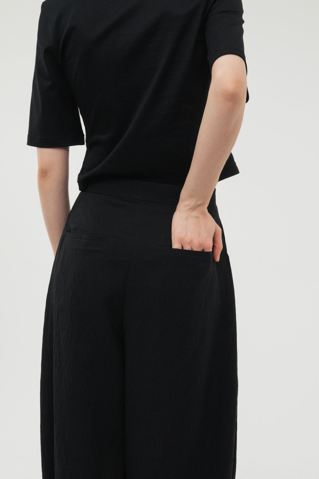 Balloon Tuck Easy Pants / White