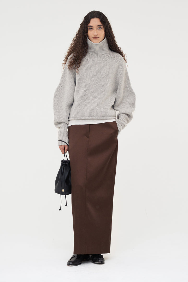 Contour Turtle Neck Knit / Grey