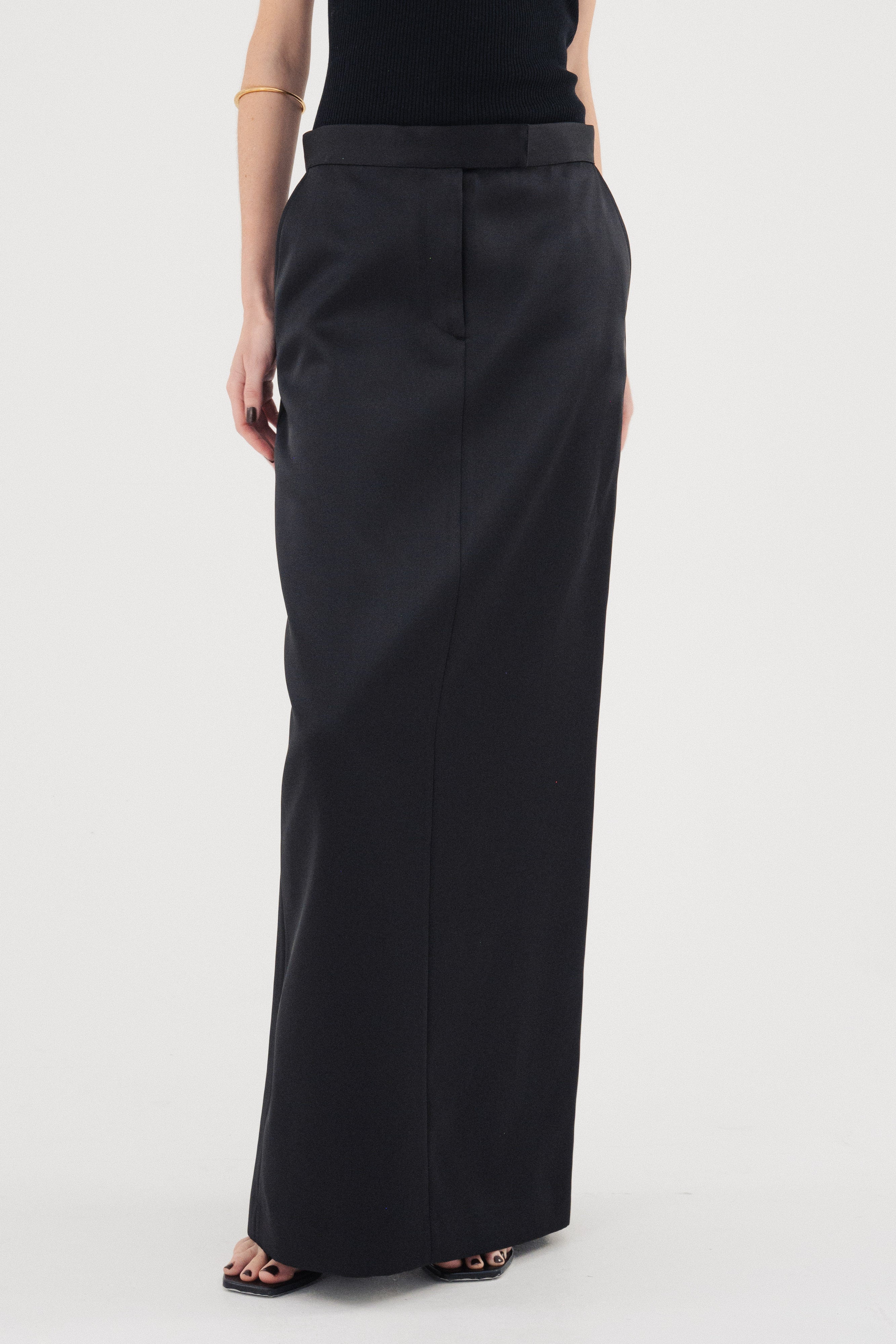 【完売】 (im)perf. Double Satin Long Skirt Double Satin Long Skirt / Black – (im)perf.