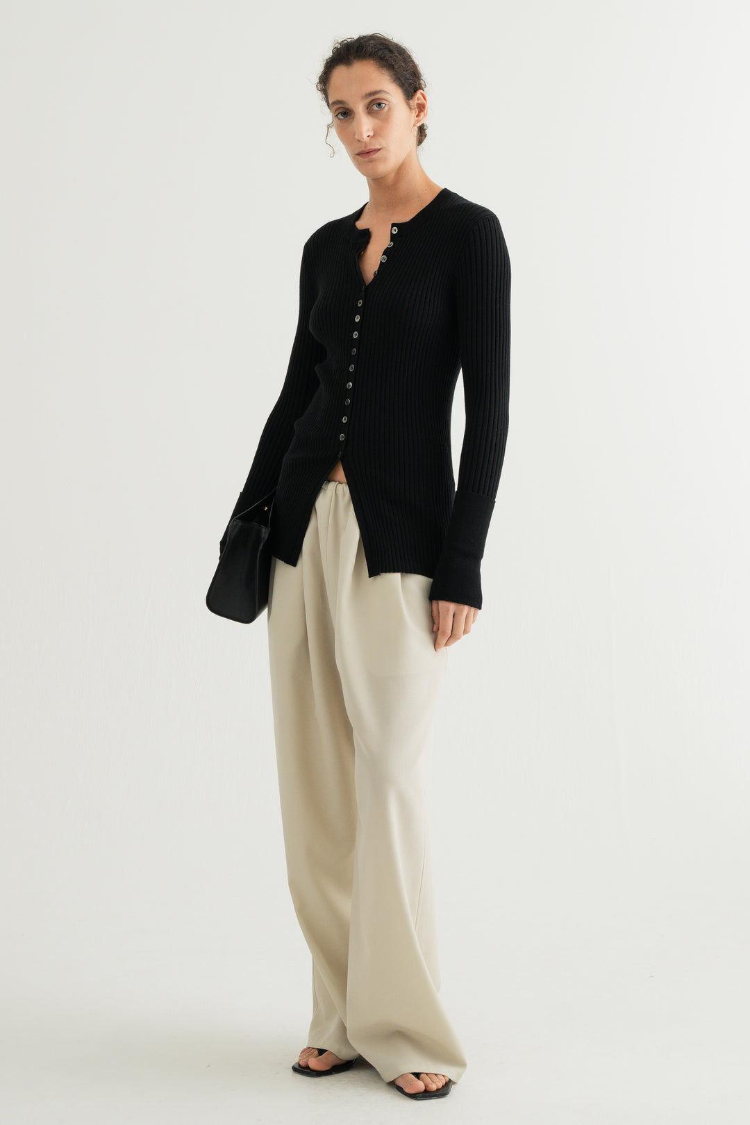 Wool Silk Long Sleeve Cardigan / Black