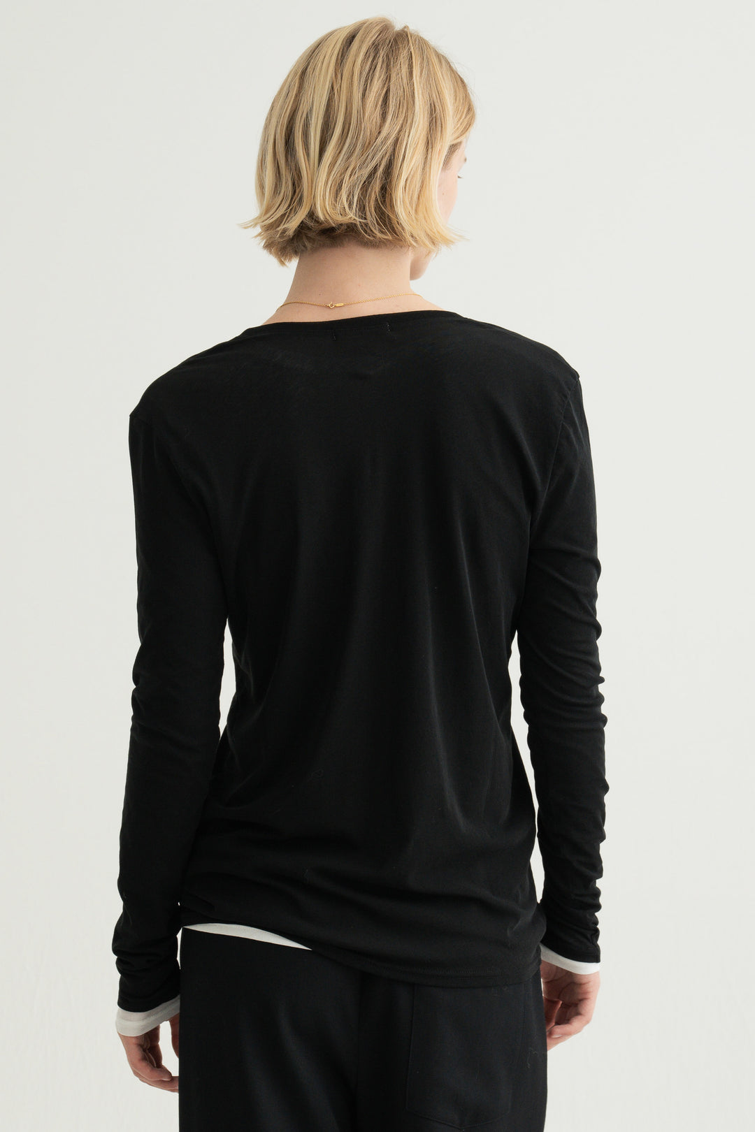 Minimal Henley Long Sleeve / White