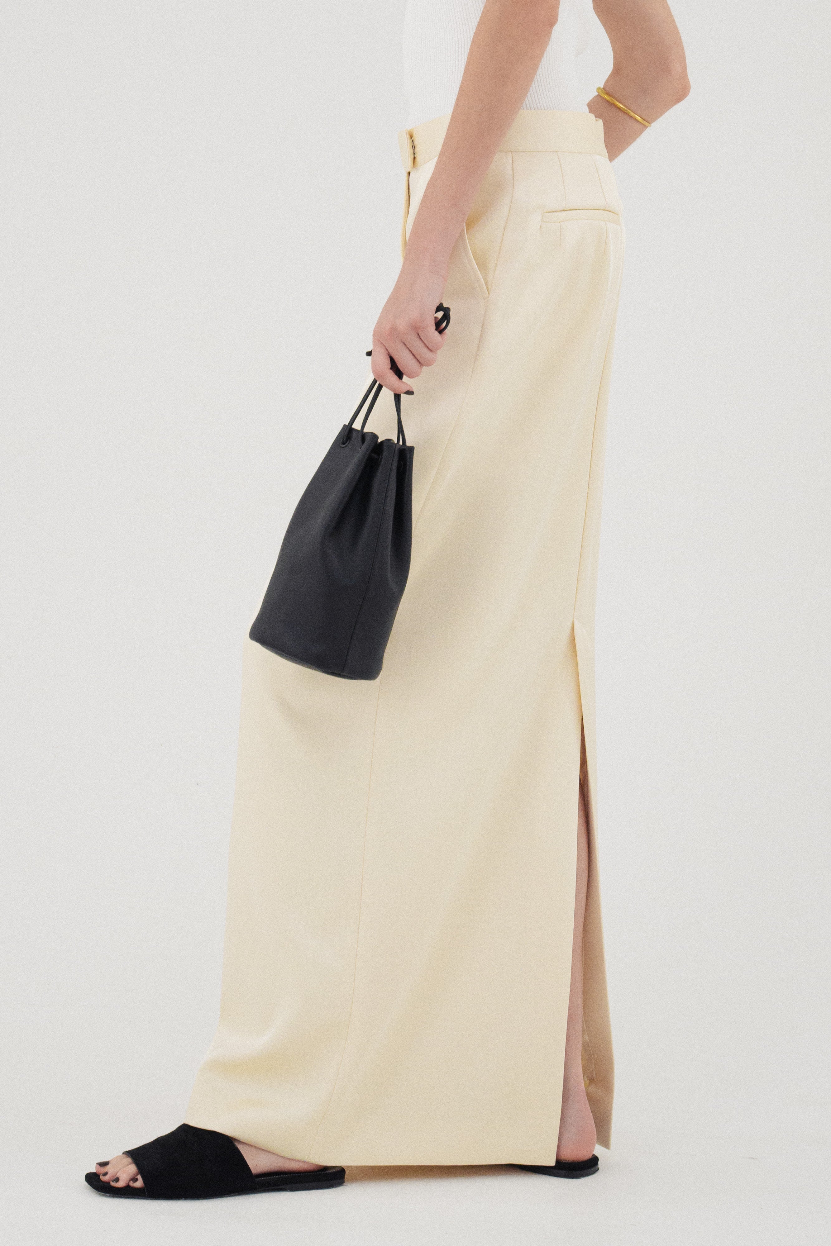 【完売】 (im)perf. Double Satin Long Skirt Double Satin Long Skirt / Black – (im)perf.