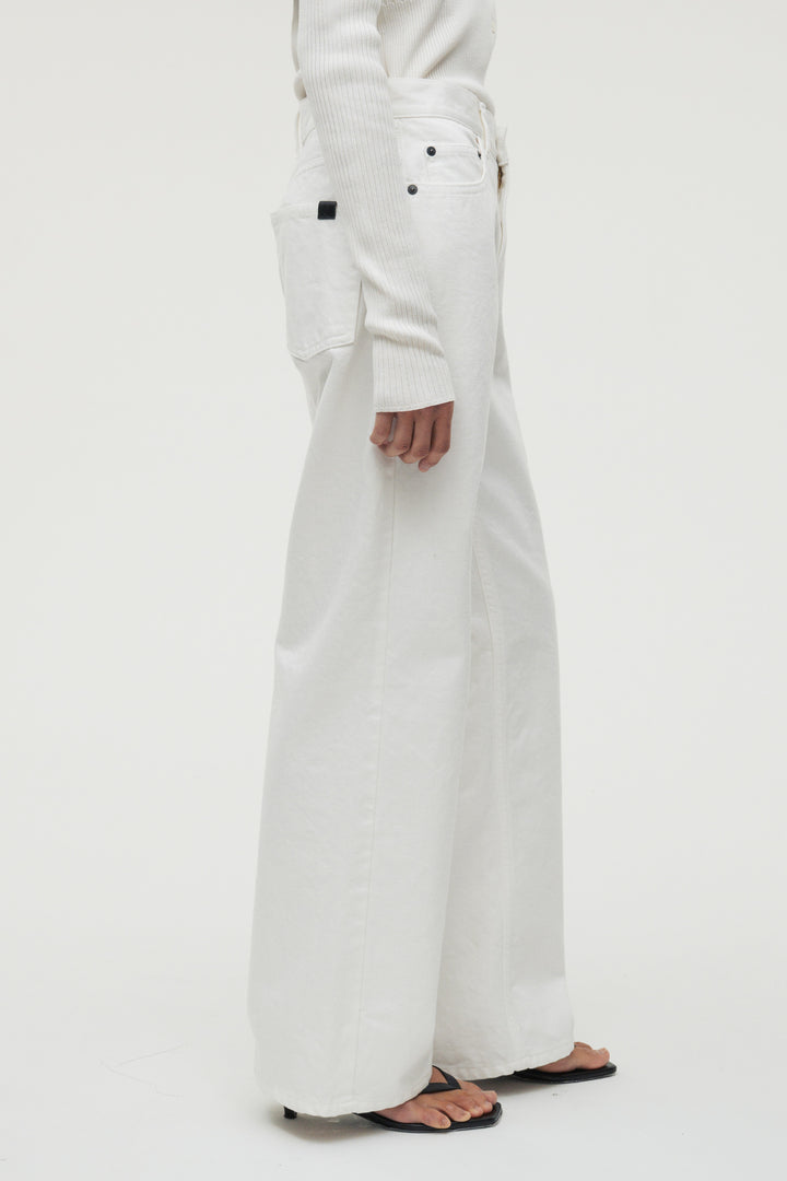 Clean Denim / White