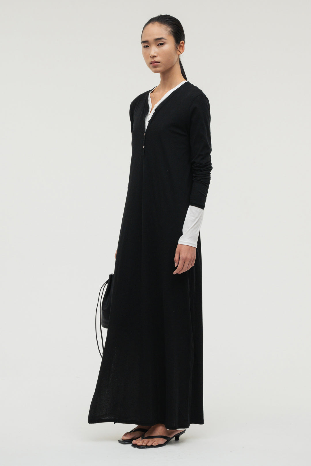 Minimal Henley Dress / Black