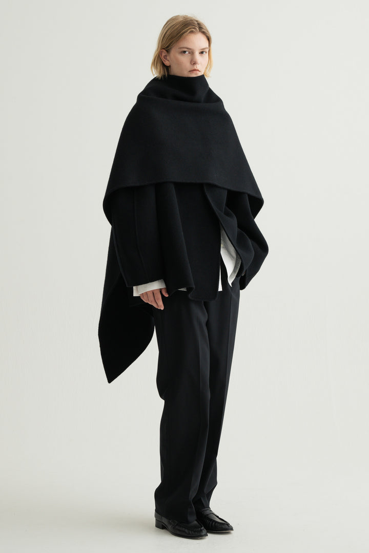 Virgin Wool Slim Straight Pants / Brown