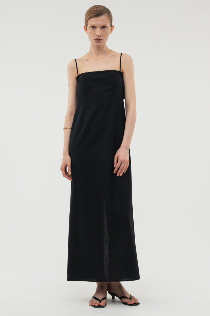 【coming soon】Back Slit Dress