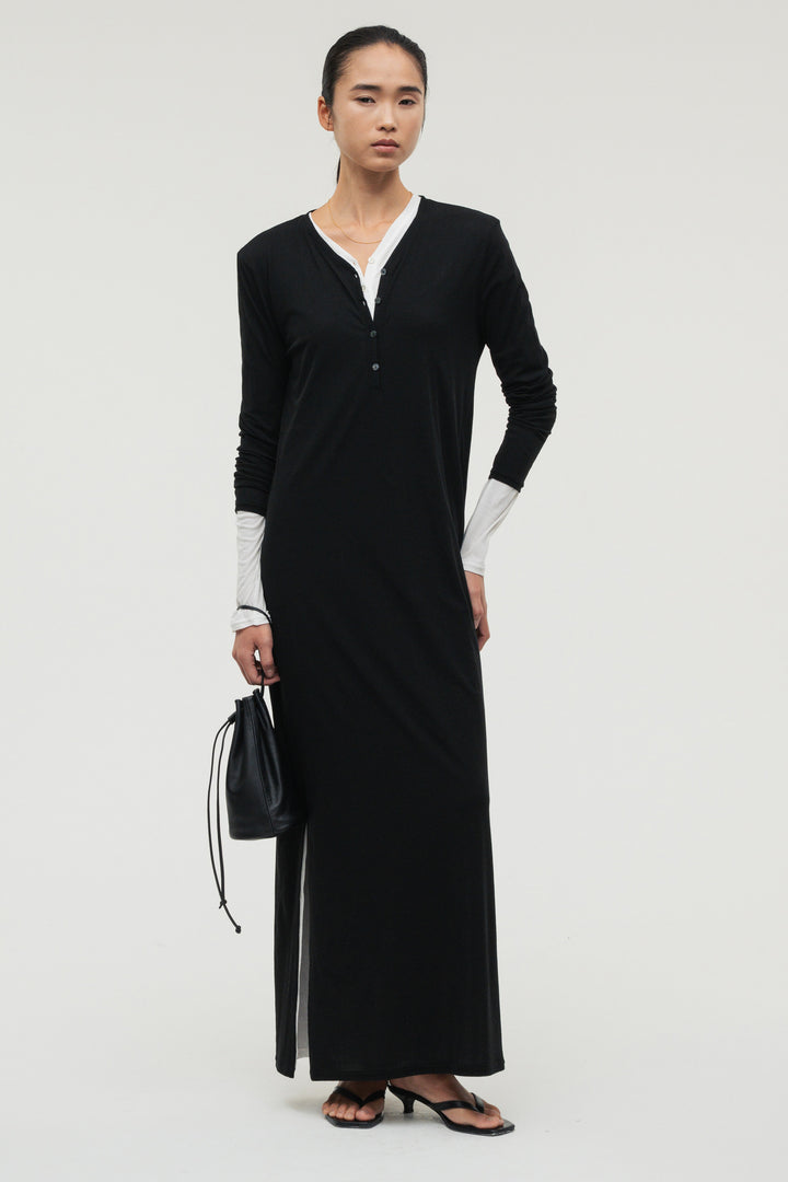 Minimal Henley Dress / Black