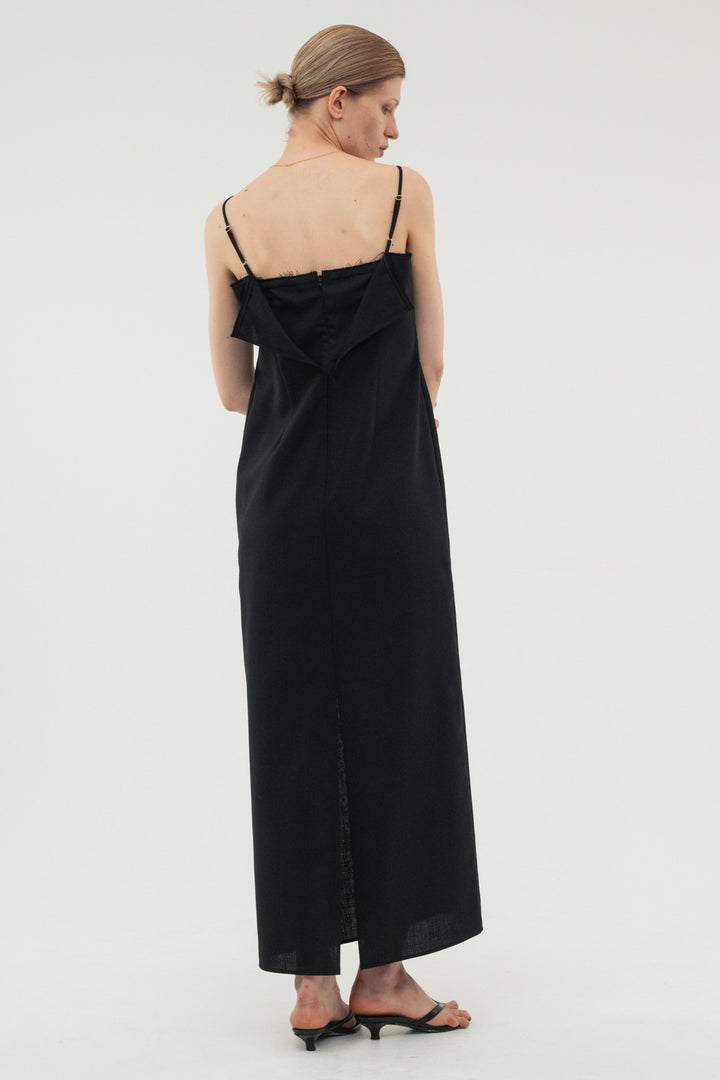 【coming soon】Back Slit Dress