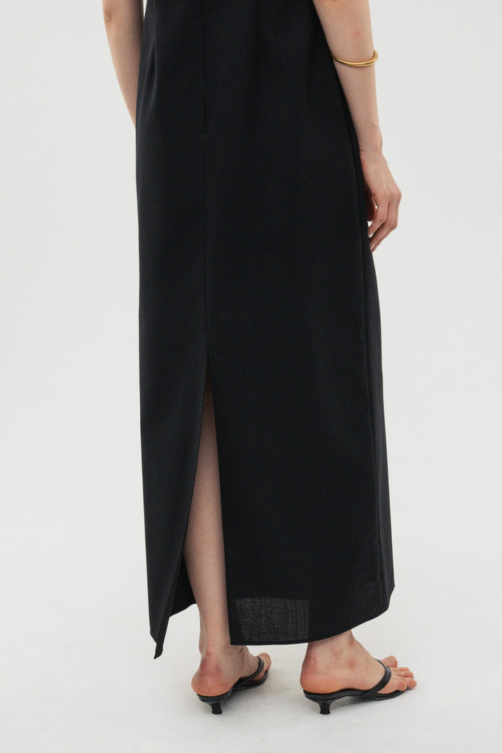 【coming soon】Back Slit Dress