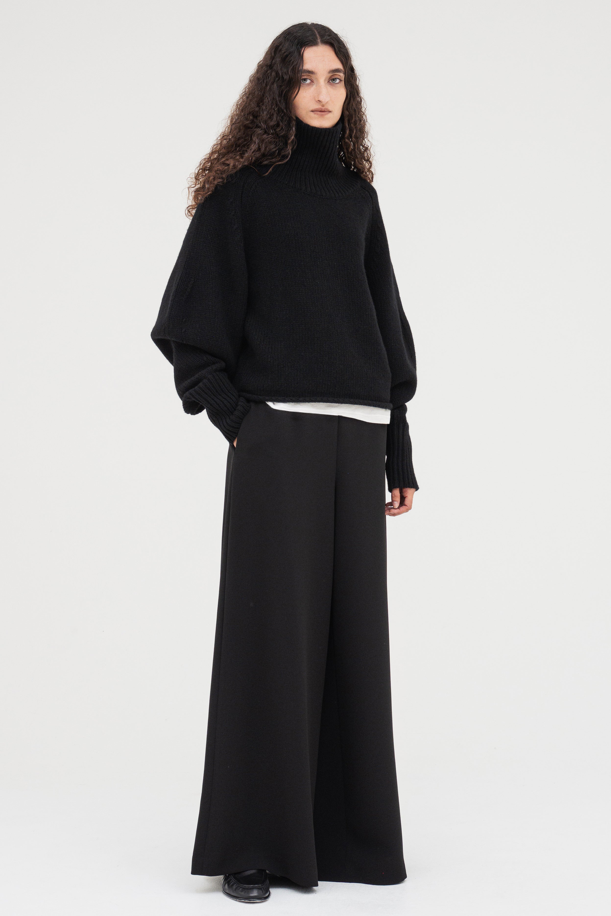 【美品タグ有】nae. Basic Turtle Neck Knit グレー Turtle Neck Knit Sweater Gray